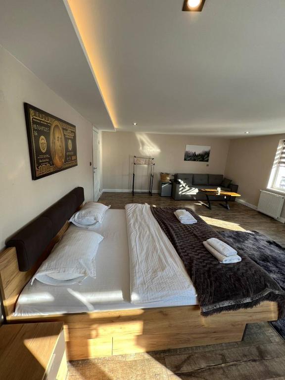 На Краю Світу - B&B Melnychne