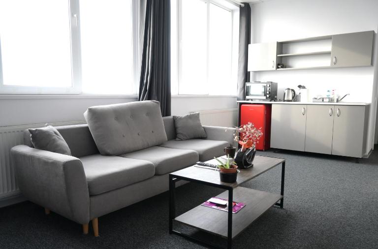 Luana Airport Apartments #9 - Ferienwohnung Otopeni