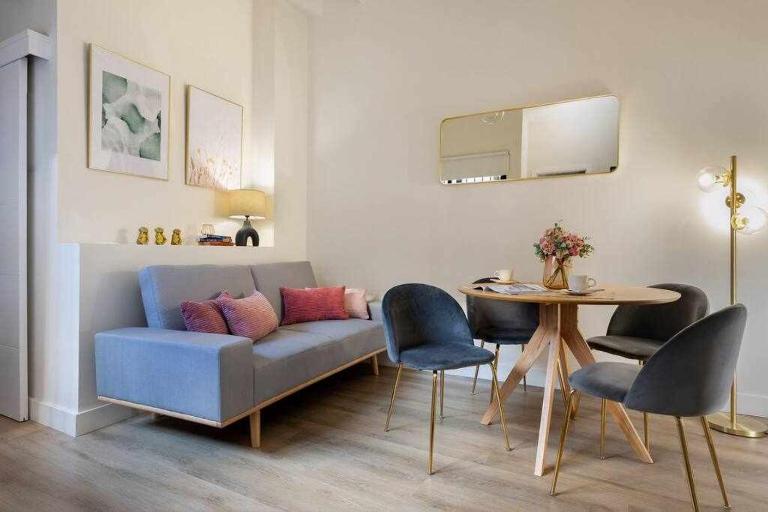 MonKeys Apartments San Román Deluxe - B&B Seville