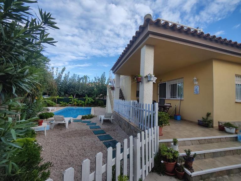 Casa Mario & Amaya - Bed and Breakfast Riumar
