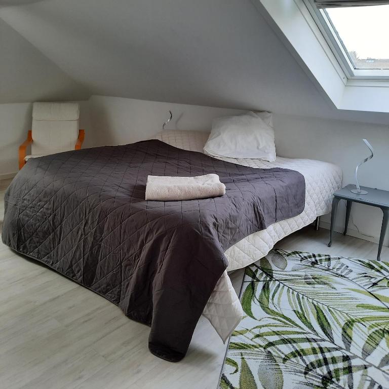2 Schlafzimmerwohnung bei Frankfurt am Main - Chambres d'hôtes Heusenstamm