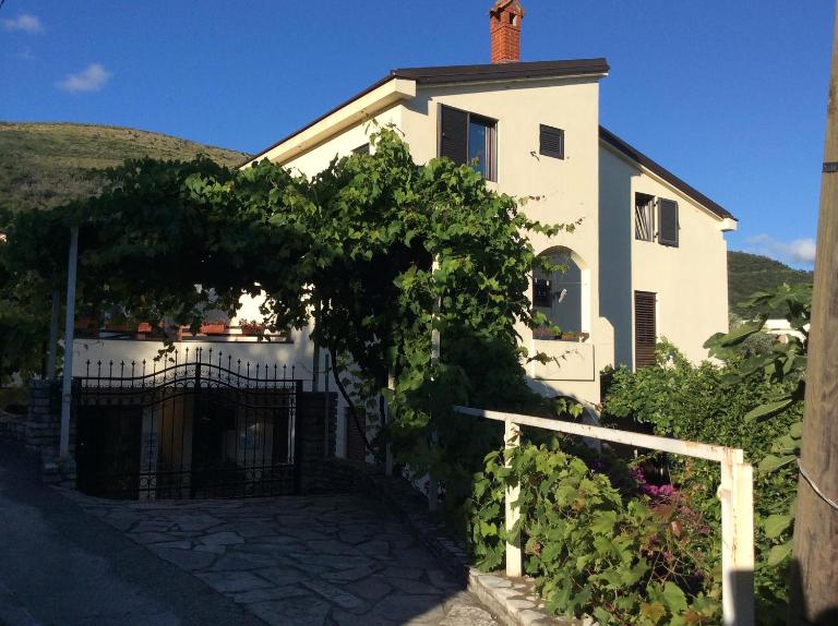 Gregovic Apartments - B&B Petrovac na Moru