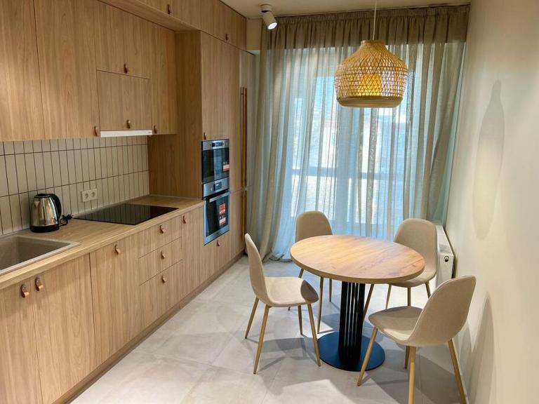 2 bedroom on Ismail corner Stefan cel Mare, new apartment, Chisinau center! - B&B Chișinău