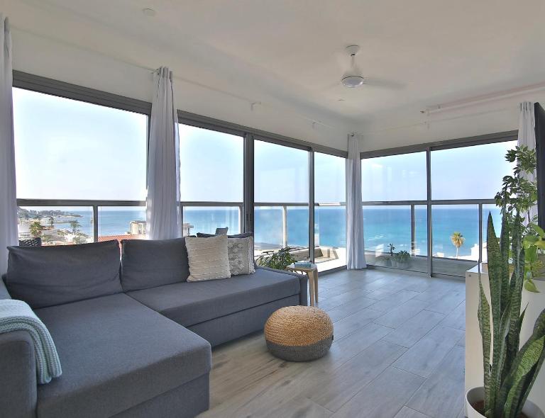 Bat-Galim Beach Apartment - Bed and Breakfast Haifa