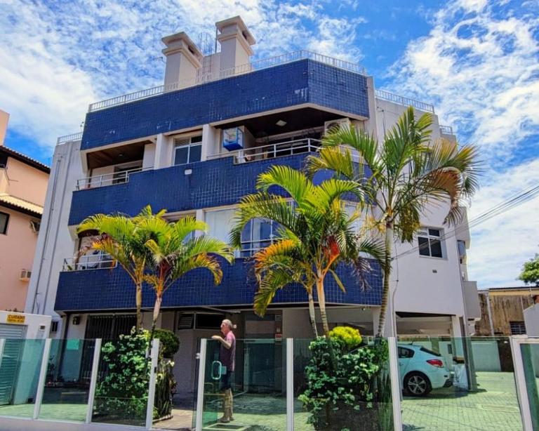 Canasvieiras Apto 150m da praia churrasqueira e garagem - B&B Florianópolis