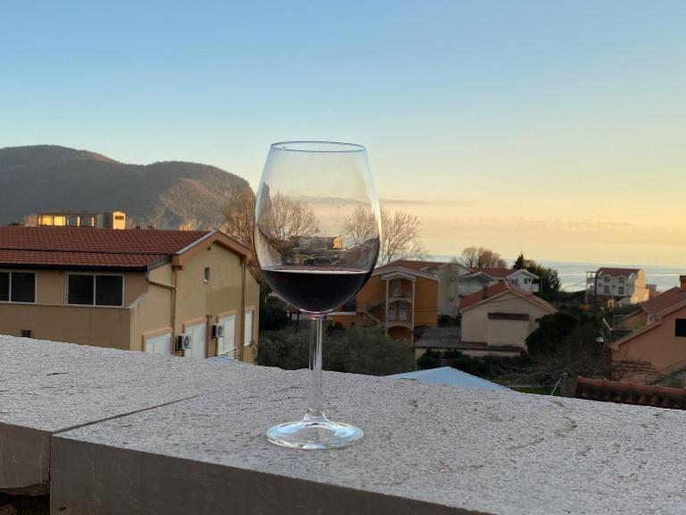 Apartments Woodstock 6 - Bed and Breakfast Buljarica