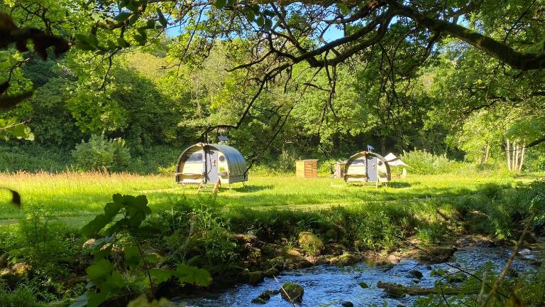 Exclusive Use Riverside Landpods at Wildish Cornwall - B&B Bodmin