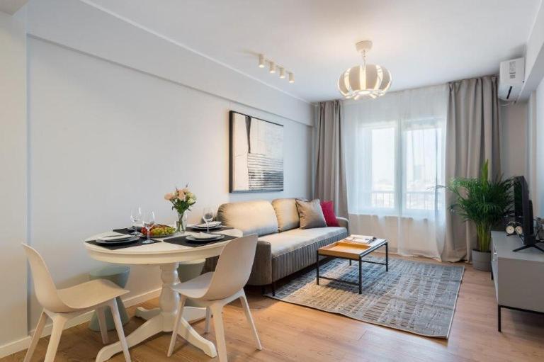 Downtown Modern - 2BR Apartment - Ferienwohnung Bukarest