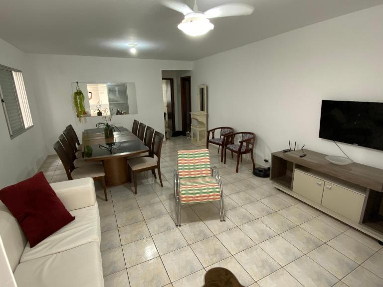 Apartamento amplo estilo casa, 3 quartos, ar cond, garagem para 2 carros - Ferienwohnung Balneário Camboriú