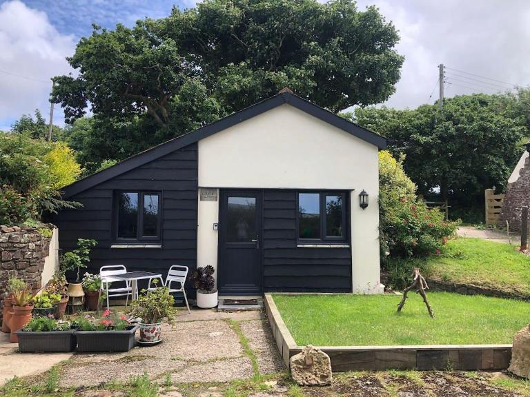 Little Linney - Sleeps 2 - Garden - Parking - Wifi - Ferienwohnung Bideford