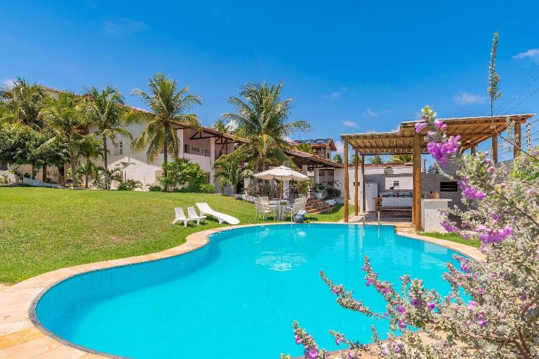 Casa em Porto das Dunas por Carpediem - B&B Mangabeira
