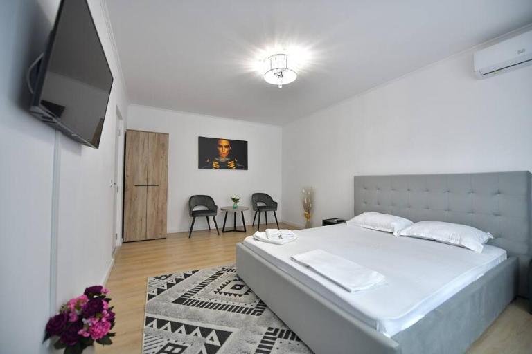 Luxury Studio / M Romancierilor - B&B Bucharest