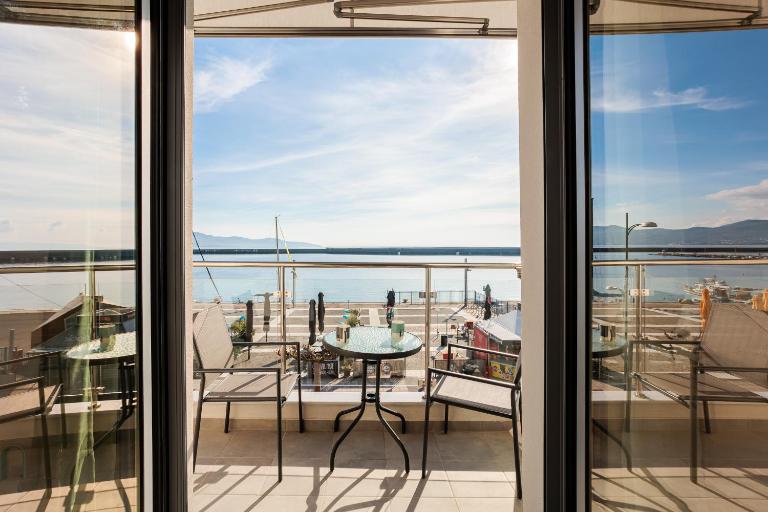 Georgia Seaview apartments A4 - Ferienwohnung Kalamata