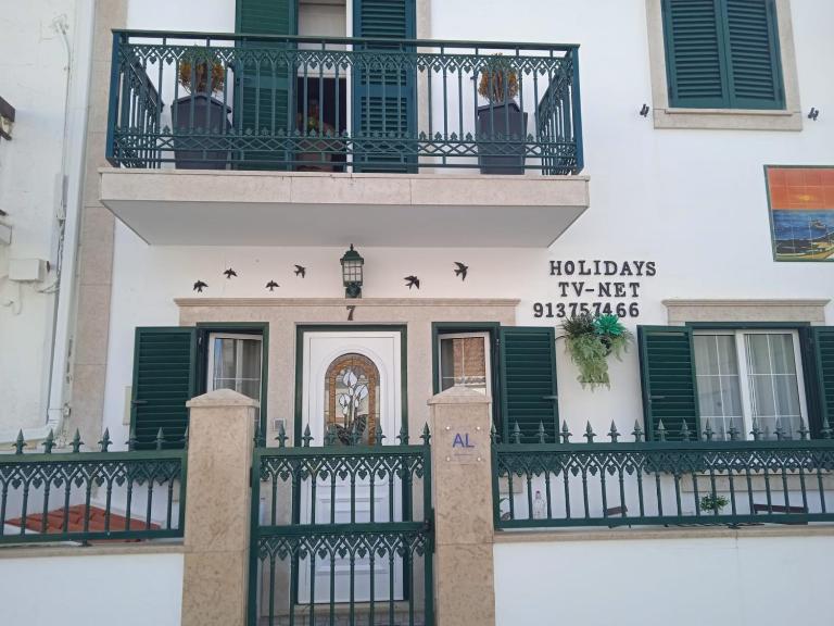 Orlanda Veríssimo - B&B Nazaré