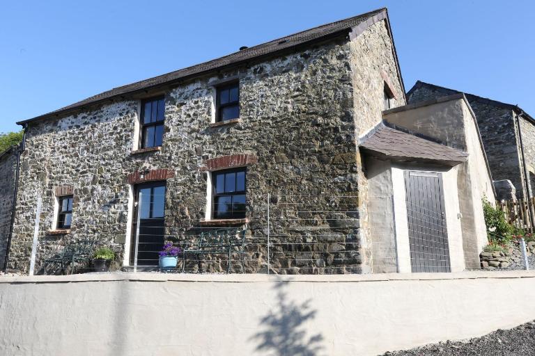 Ponycob hot tub 2 bed ensuite - Ferienwohnung Blaencelyn