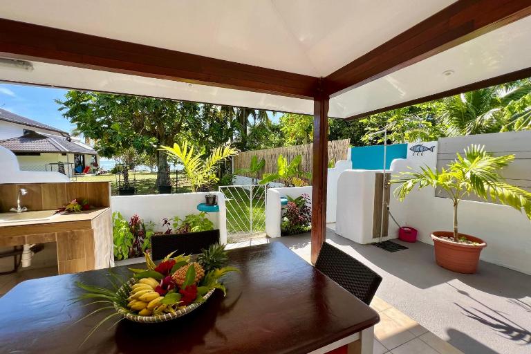 Fare Tokatea - Charming Studio w Excl Beach Access - B&B Iumaru