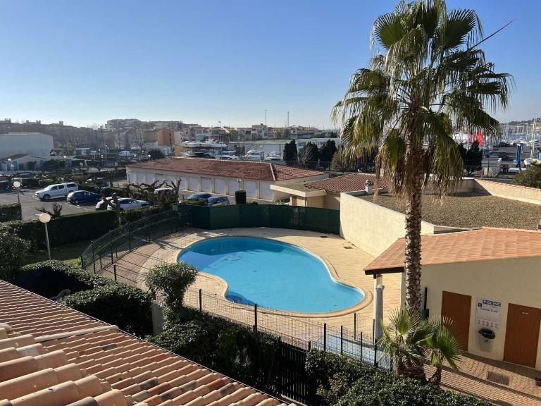 Appartement T2 Cabine avec Piscine, Lave-Vaisselle, Plage à 150m, Animaux Acceptés - FR-1-702-42 - B&B Le Cap d'Agde
