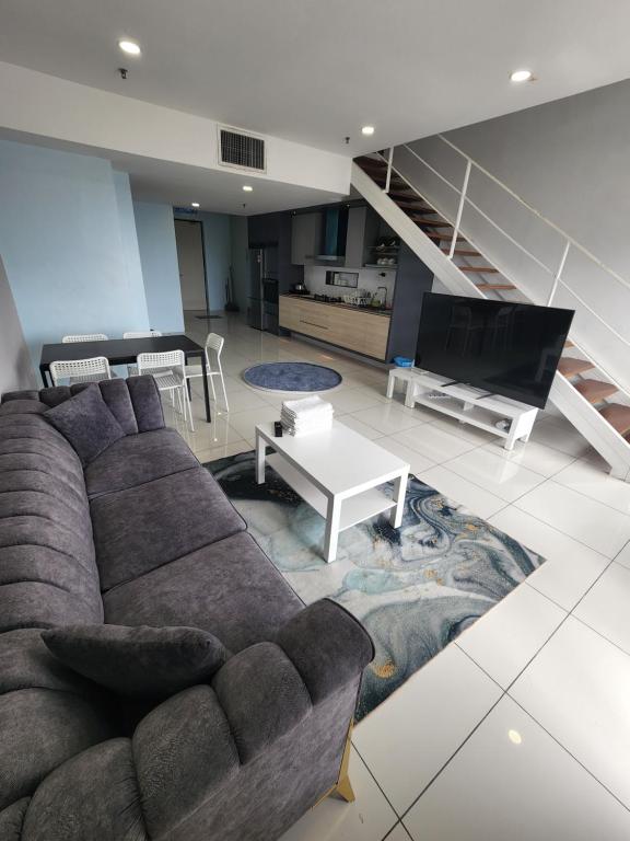 Sunrise Gurney Executive Premium Large Suite - B&B George Town