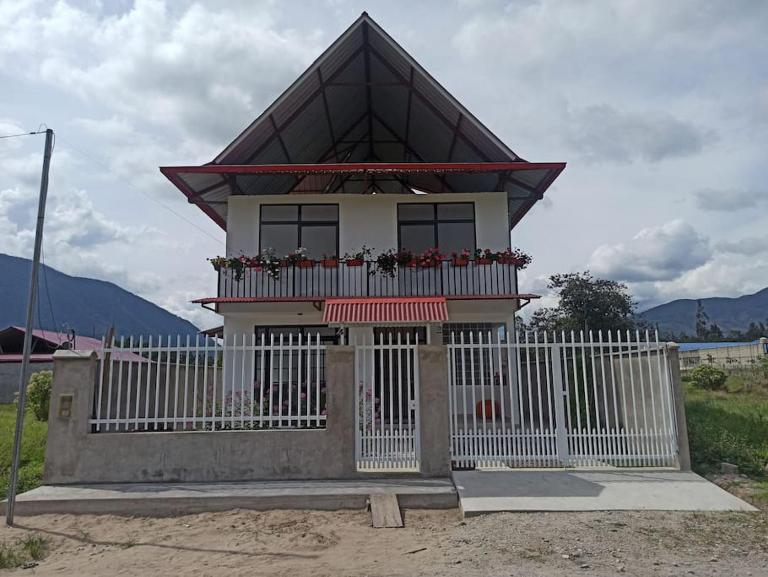 Hermosa y espléndida casa en Oxapampa - B&B Oxapampa