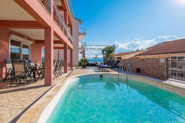 Solaris Holiday Home - Private Pool - B&B Stanići