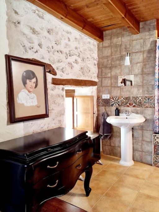 Acogedora casa del siglo XIX - B&B Bahabón