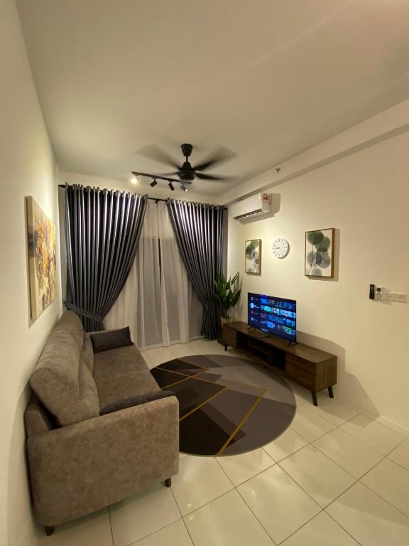 Daun Homestay Kita Impian MUSLIEM ONLY - Chambres d'hôtes Kampung Dengkil