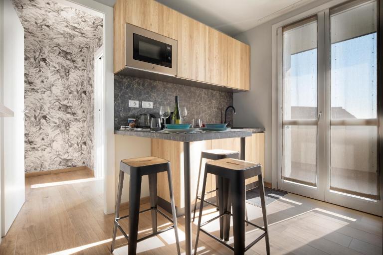 San Raffaele Apartment with Free Parking and Air Conditioning - B&B Segrate