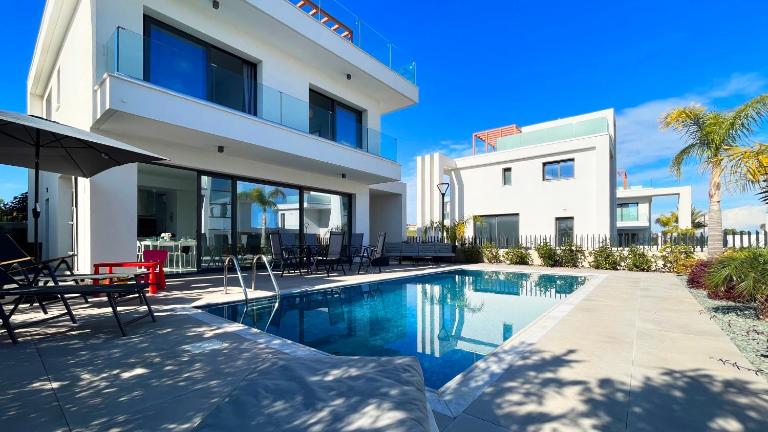 By the Bay Villa,3 BR/pool - Chambres d'hôtes Protaras