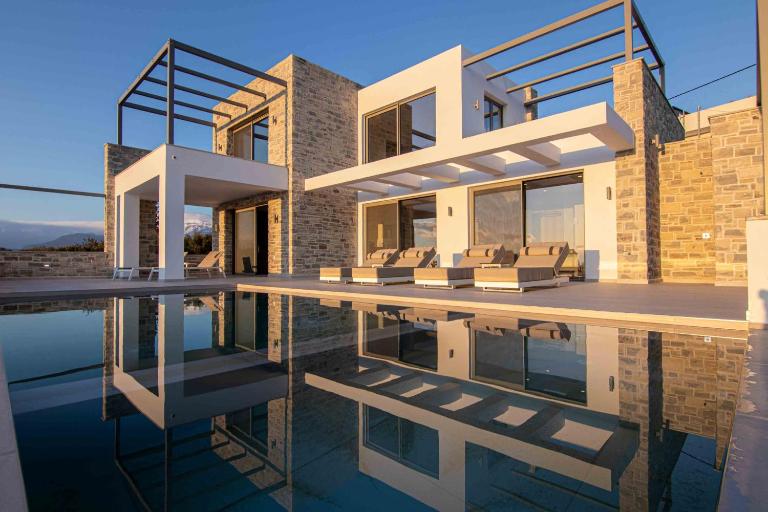 Crete Villa Paseathea, Luxurious Pool Getaway - Bed and Breakfast Kamilári