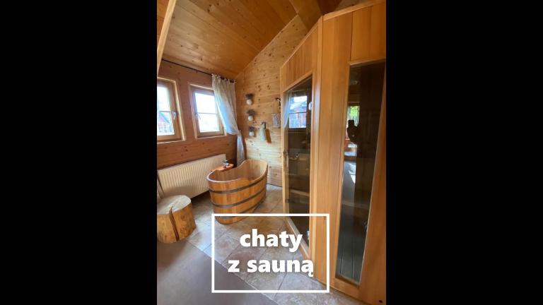 Chaty Świerkowe Wzgórze - tylko domki typu superior z prywatną sauną balią kominkiem oraz ogrodzonym prywatnym terenem z grillem, domki bez sauny na wspólnym terenie - B&B Karpacz