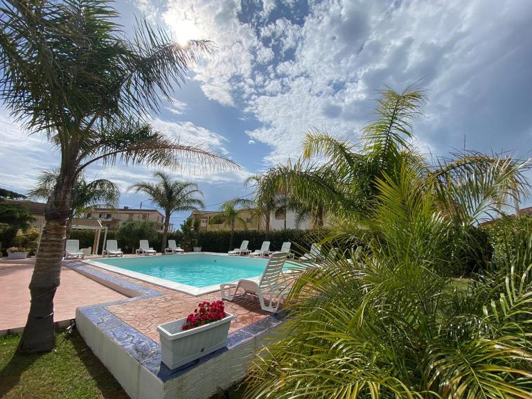 Verter Home Resort - B&B Ovile la Marina