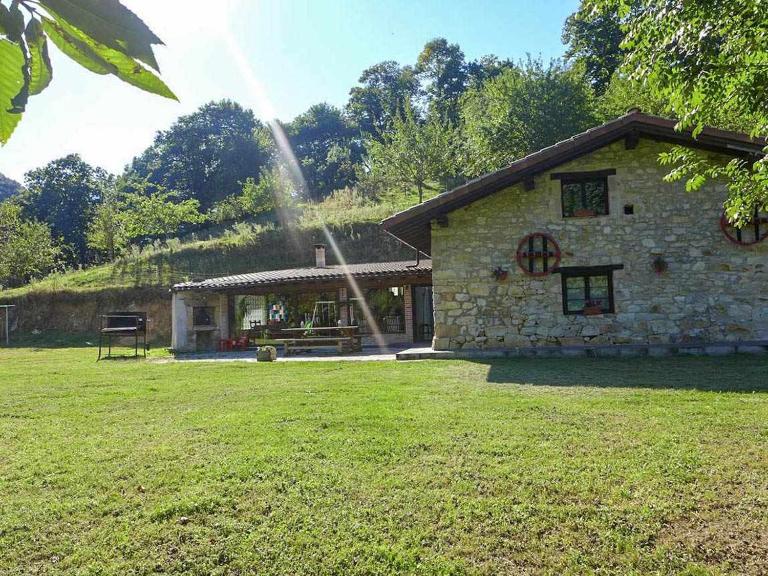 Casa Rural Yolanda para 5 personas - B&B Arangas