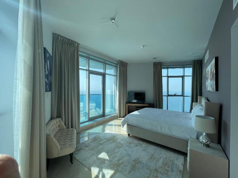 Beachfront paradise just minutes from Dubai - B&B Ajmán
