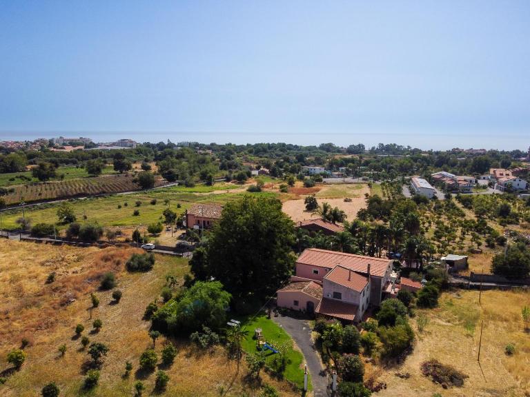 Villa Nadira - B&B Giardini-Naxos