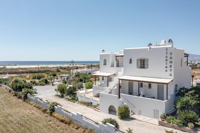Zanneta Apartments & Suites - Chambres d'hôtes Mikrí Vígla