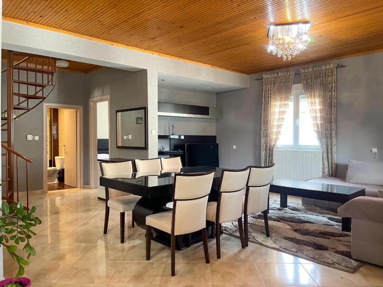 Dimosthenis house, private pool & sauna - B&B Vergi