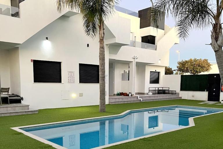 Modern Apartment with pool area - Chambres d'hôtes San Pedro del Pinatar