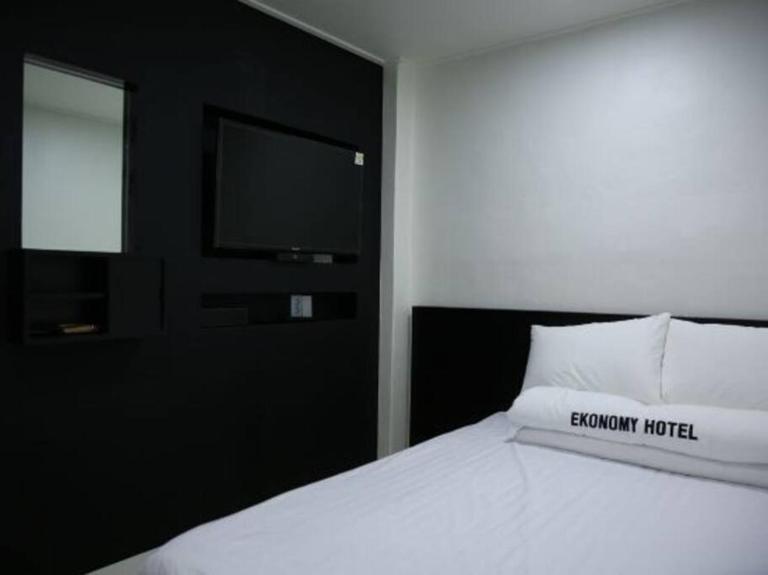 Ekonomy Hotel - B&B Gumi