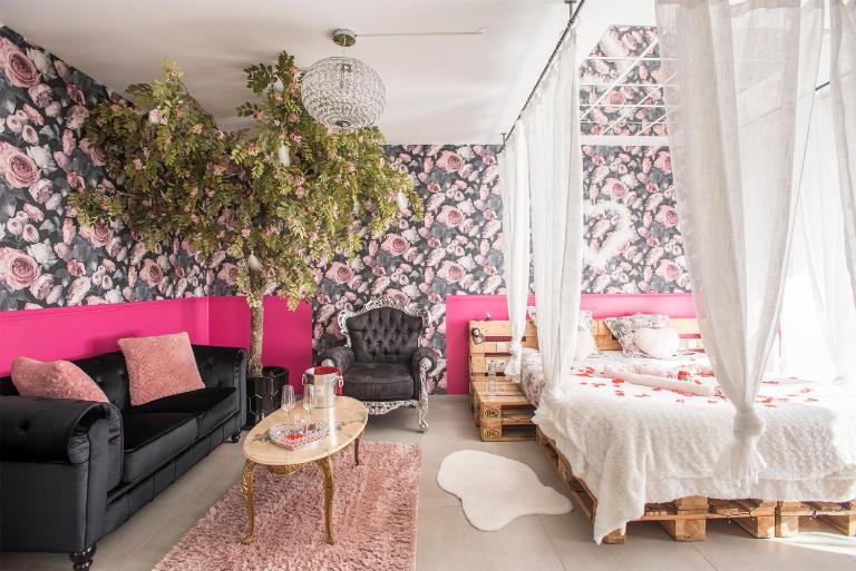 Romantisme et glamour 2 avec spa , clim et jardin - B&B Dijon