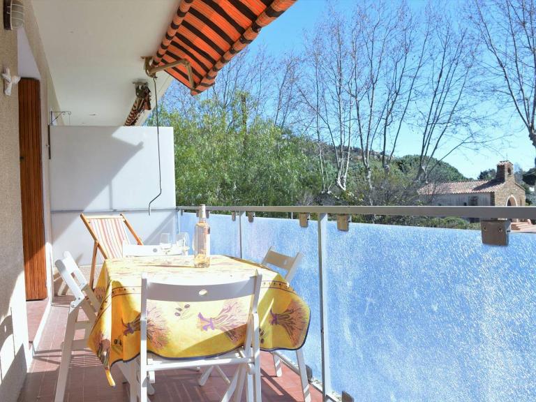 Charmant T2 avec balcon, proche plage Saint Clair, parking, 4 couchages - Le Lavandou - FR-1-251-258 - Ferienwohnung Le Lavandou