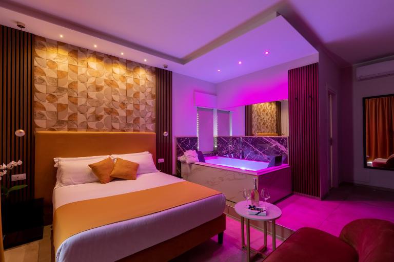 AlbaDea Suites&Jacuzzi - B&B Roma