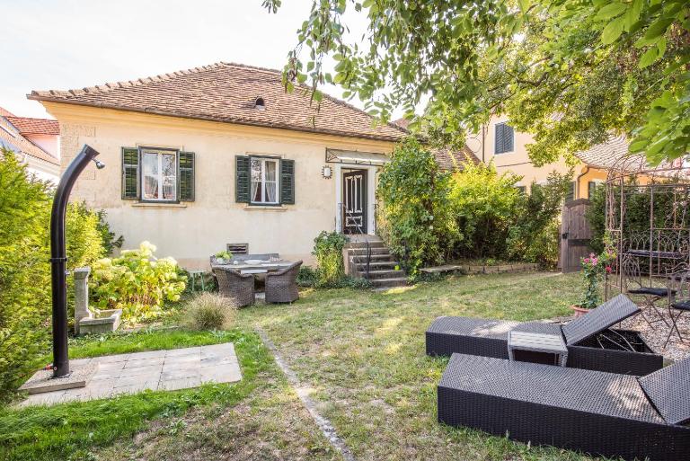 Ferienhaus Perner Gartenhaus unterm Lindenbaum - B&B Pöllau