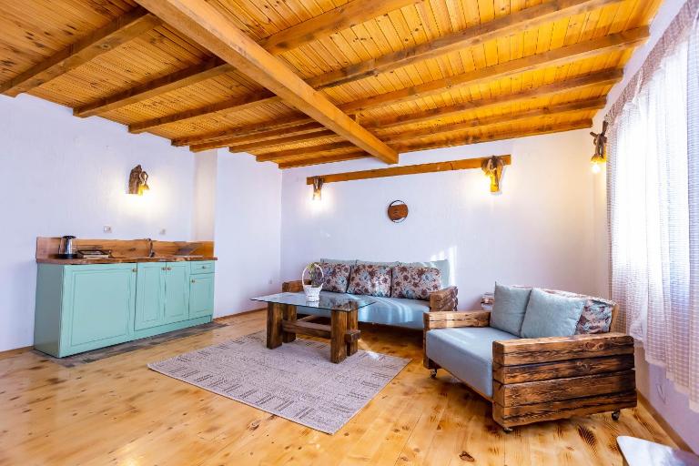 Комплекс Конна база Асгард - B&B Golem Tsalim