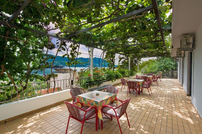 Madra Rooms and Apartments - B&B Budva