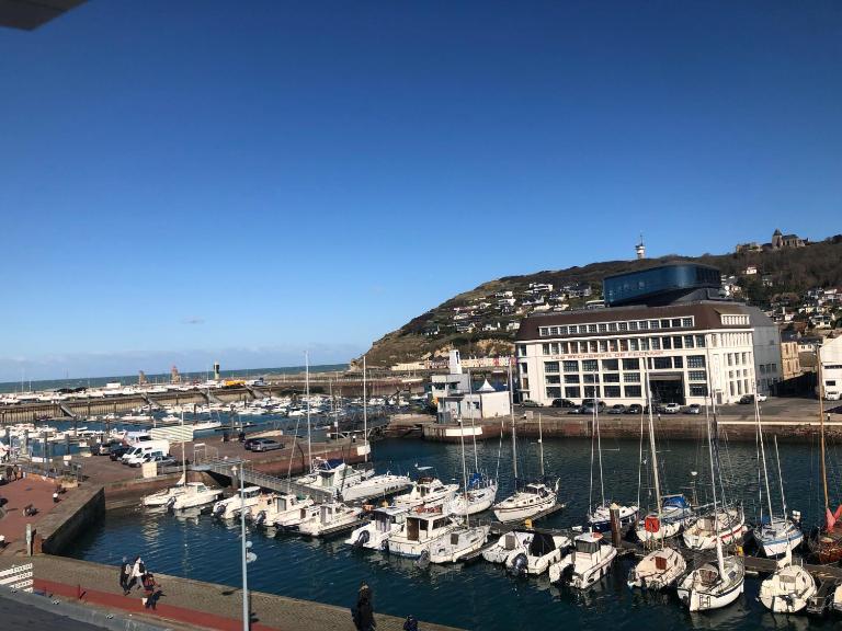 Captain YOO - Régate- Sentir les embruns vue/port - Chambres d'hôtes Fécamp