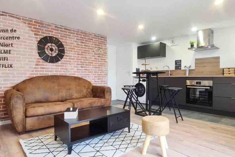 L'Atelier d'Emilie - Bed and Breakfast Bessines