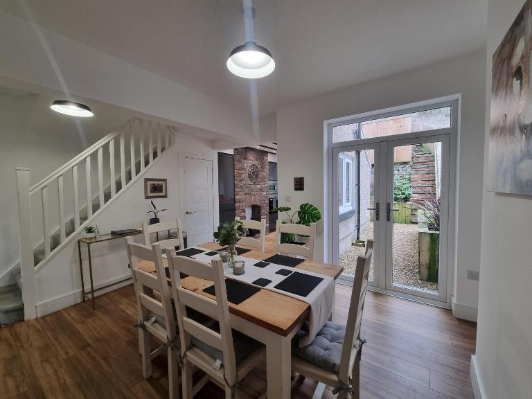 Hill View - Ferienwohnung Abertillery