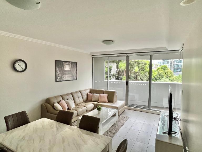 Charming One-Bed Apt in the Heart of Parramatta - B&B Sydney