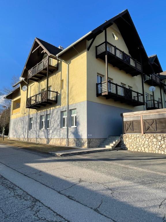 Apartmán TATRAFUN - Ferienwohnung Tatranska Lomnica