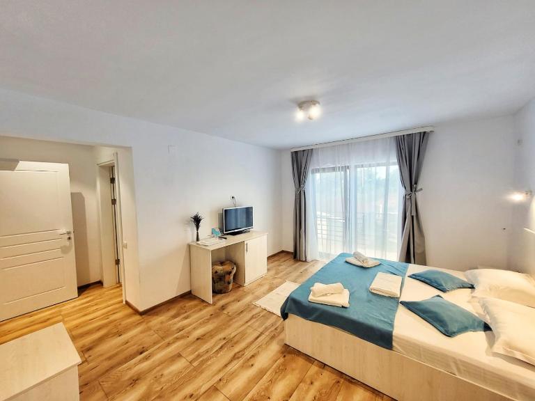 Casa Cochilia - Gradina si Terasa - Camere Private Tuzla - B&B Tuzla